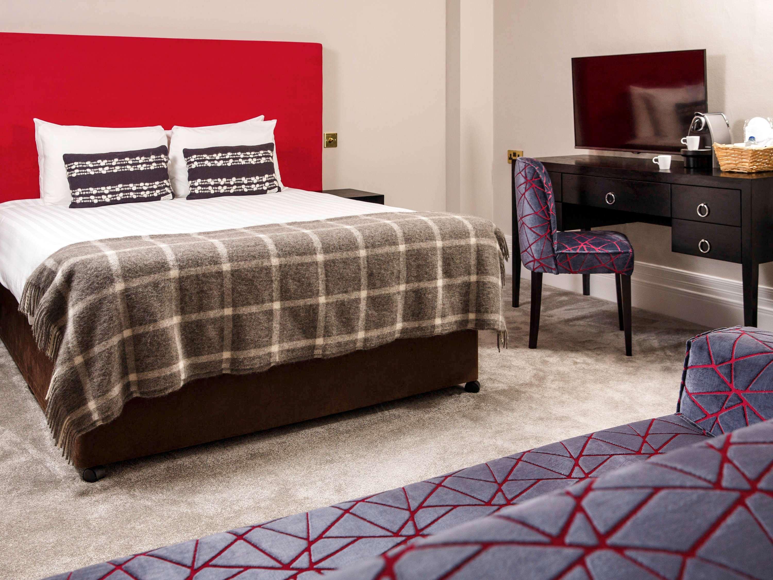 Mercure Burton Upon Trent, Newton Park Екстериор снимка