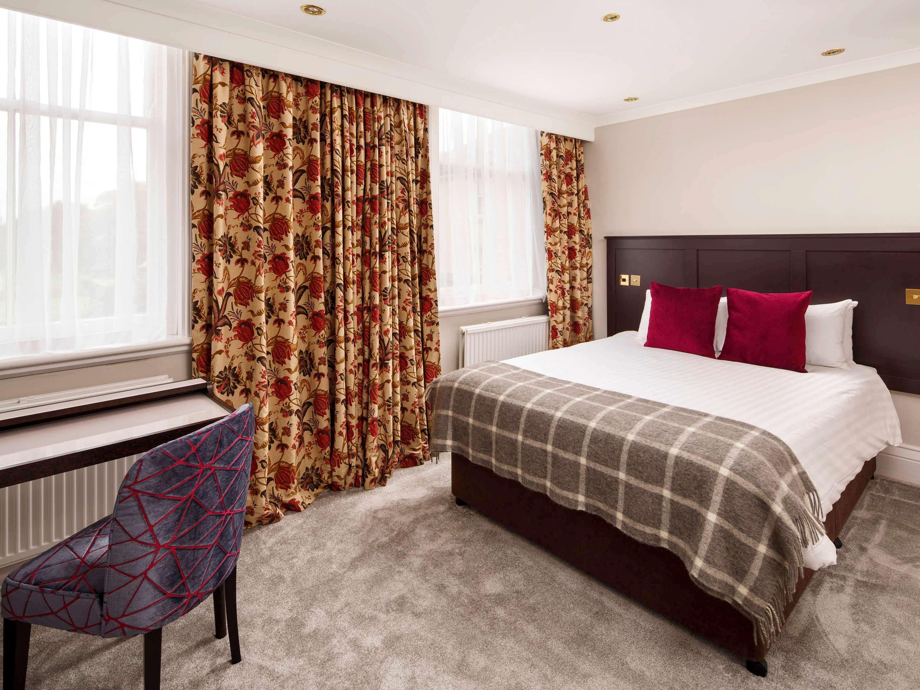 Mercure Burton Upon Trent, Newton Park Екстериор снимка