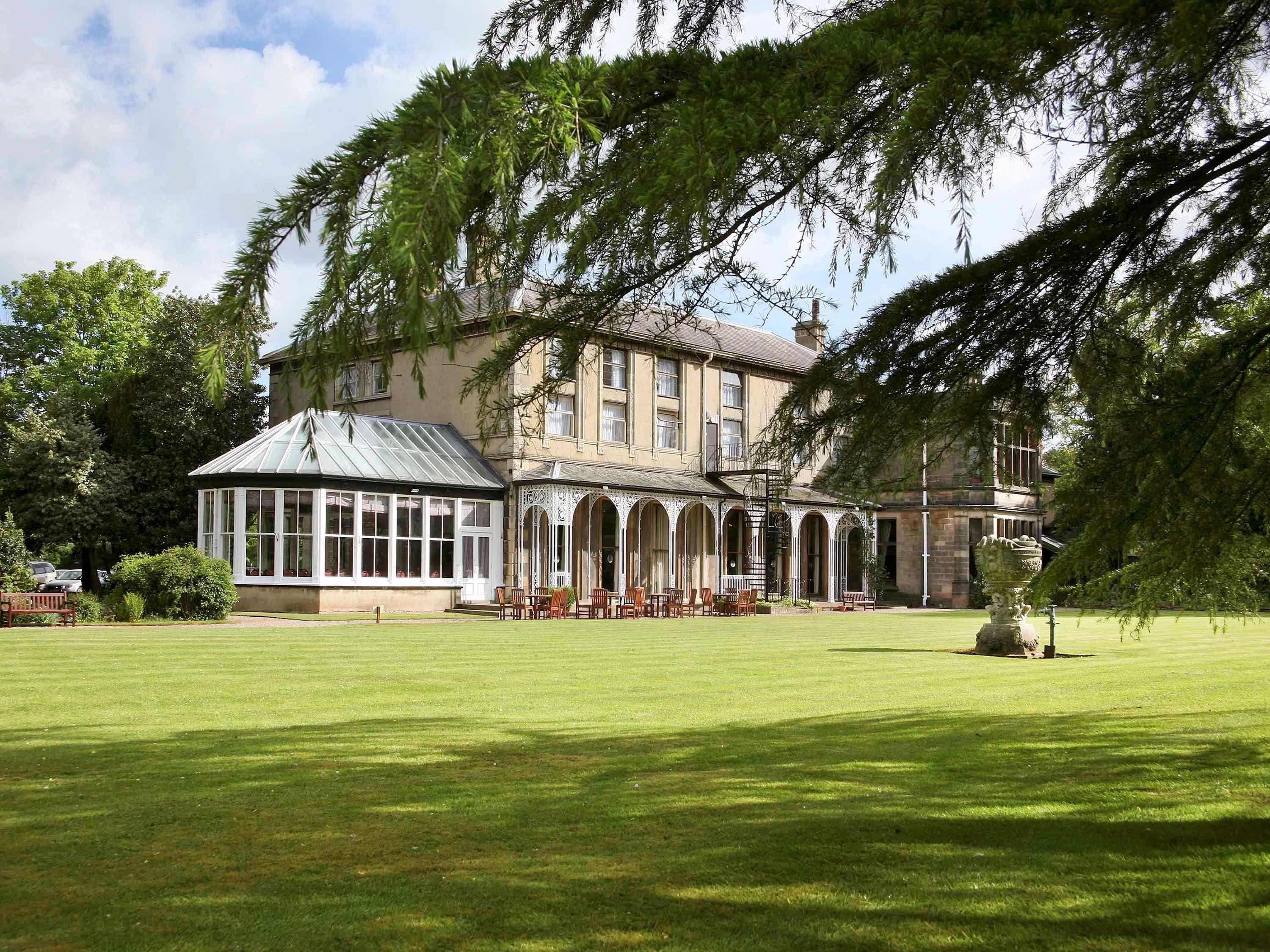 Mercure Burton Upon Trent, Newton Park Екстериор снимка