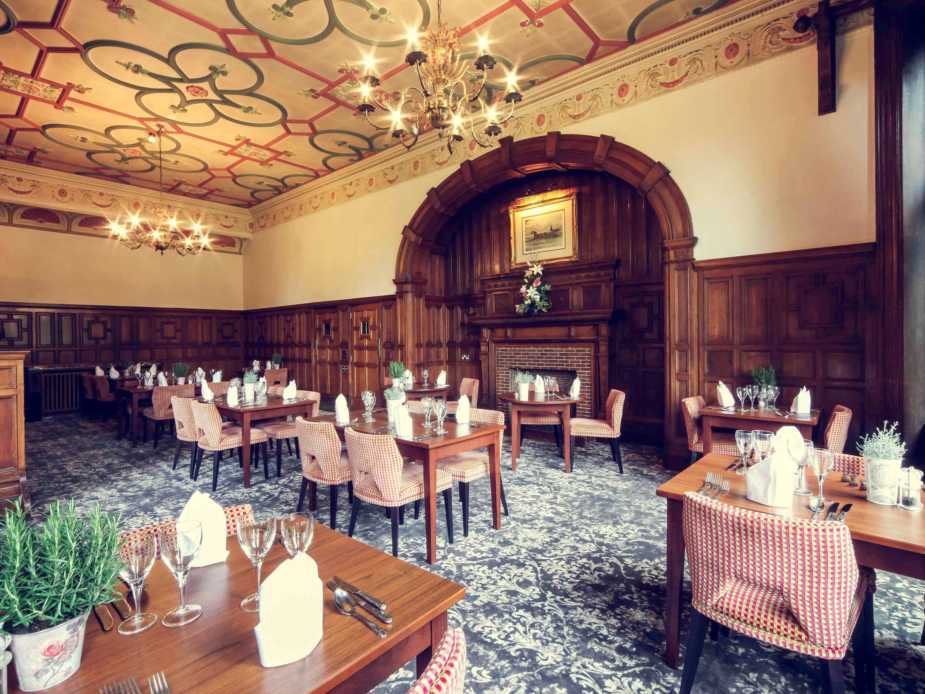 Mercure Burton Upon Trent, Newton Park Екстериор снимка