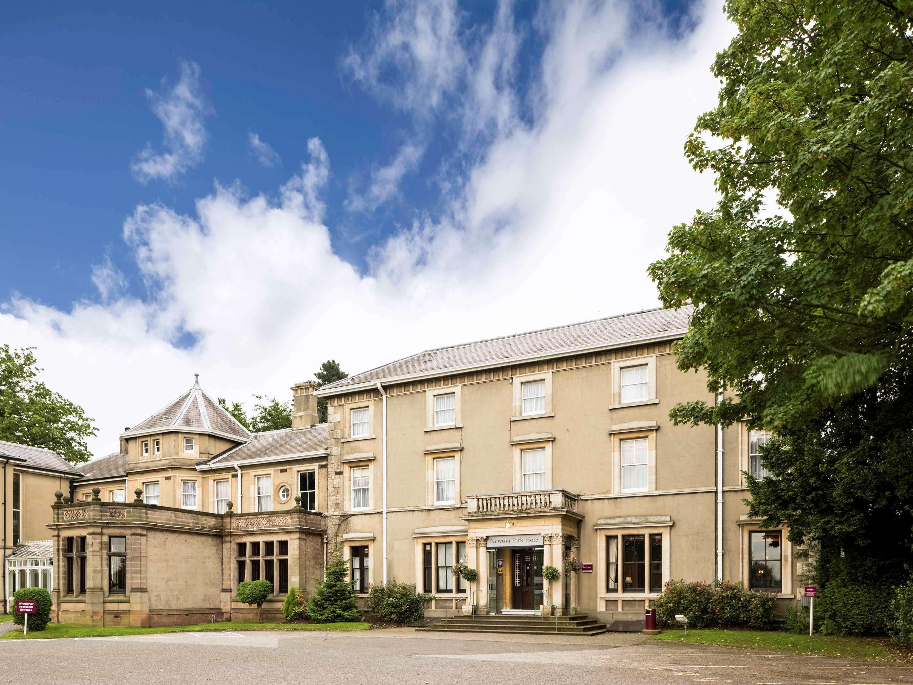 Mercure Burton Upon Trent, Newton Park Екстериор снимка