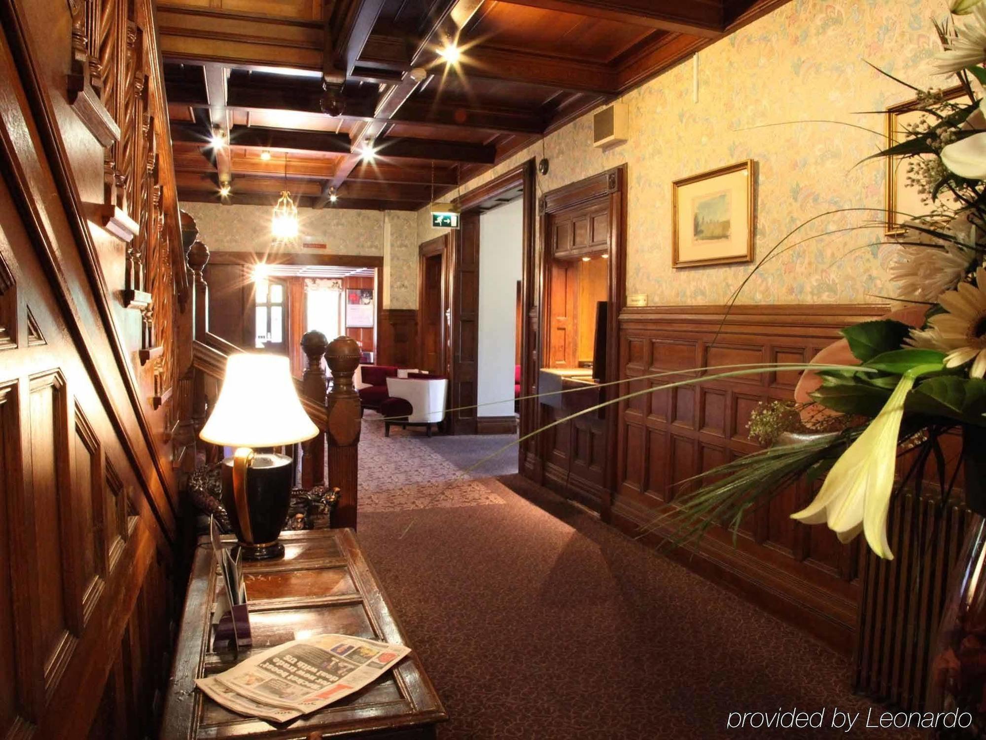 Mercure Burton Upon Trent, Newton Park Екстериор снимка