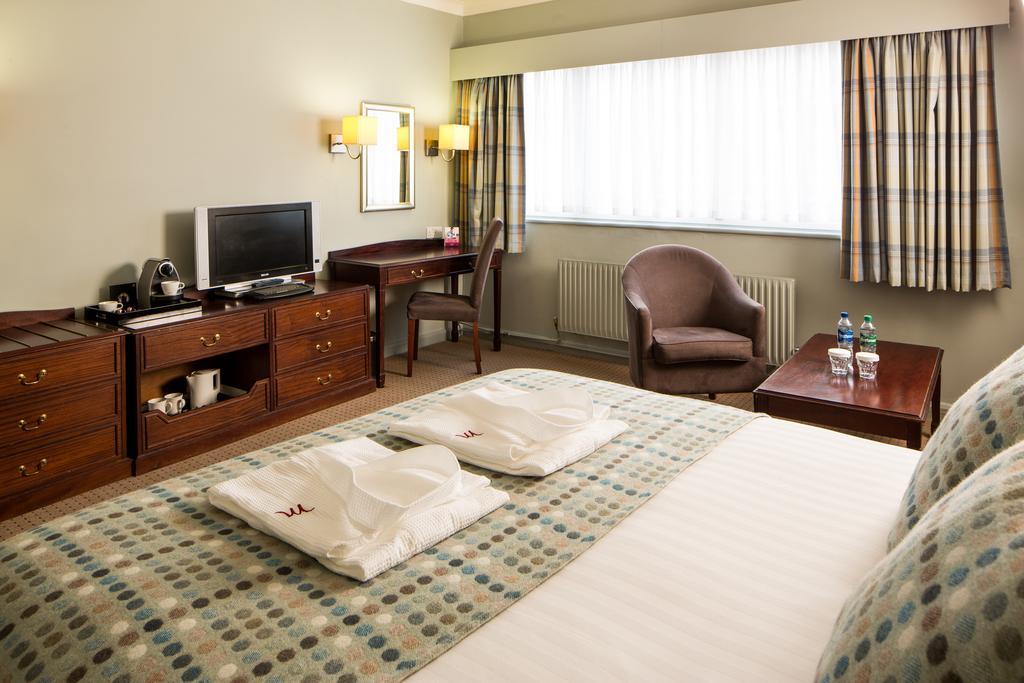 Mercure Burton Upon Trent, Newton Park Екстериор снимка