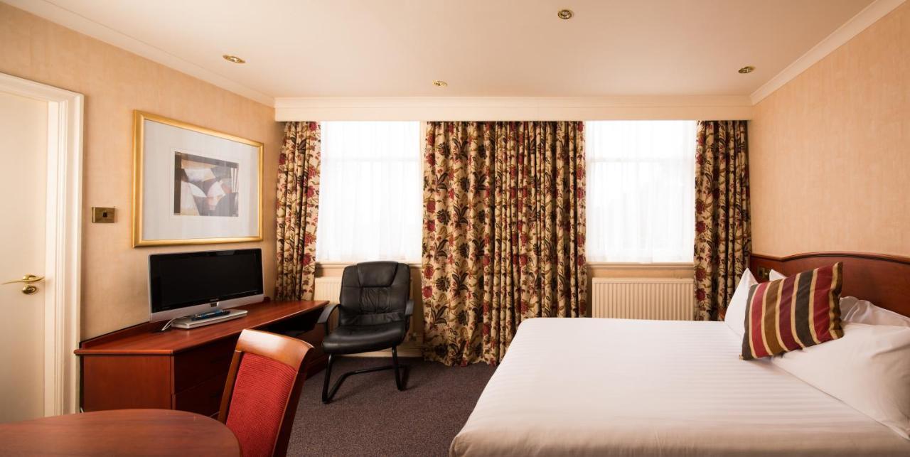 Mercure Burton Upon Trent, Newton Park Екстериор снимка